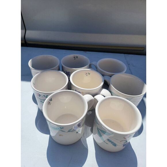 Vintage Set of 8 Pfaltzgraff Cups April Floral Coffee Tea Mug Ceramic White - Picture 1 of 4